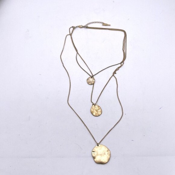 Chloe & Isabel Chain 3 Layered Coin Pendant Necklace Lobster Closure Hammered - Picture 2 of 5